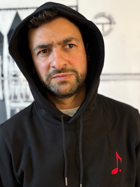 Sweat à capuche noir brodé – Note.Paris