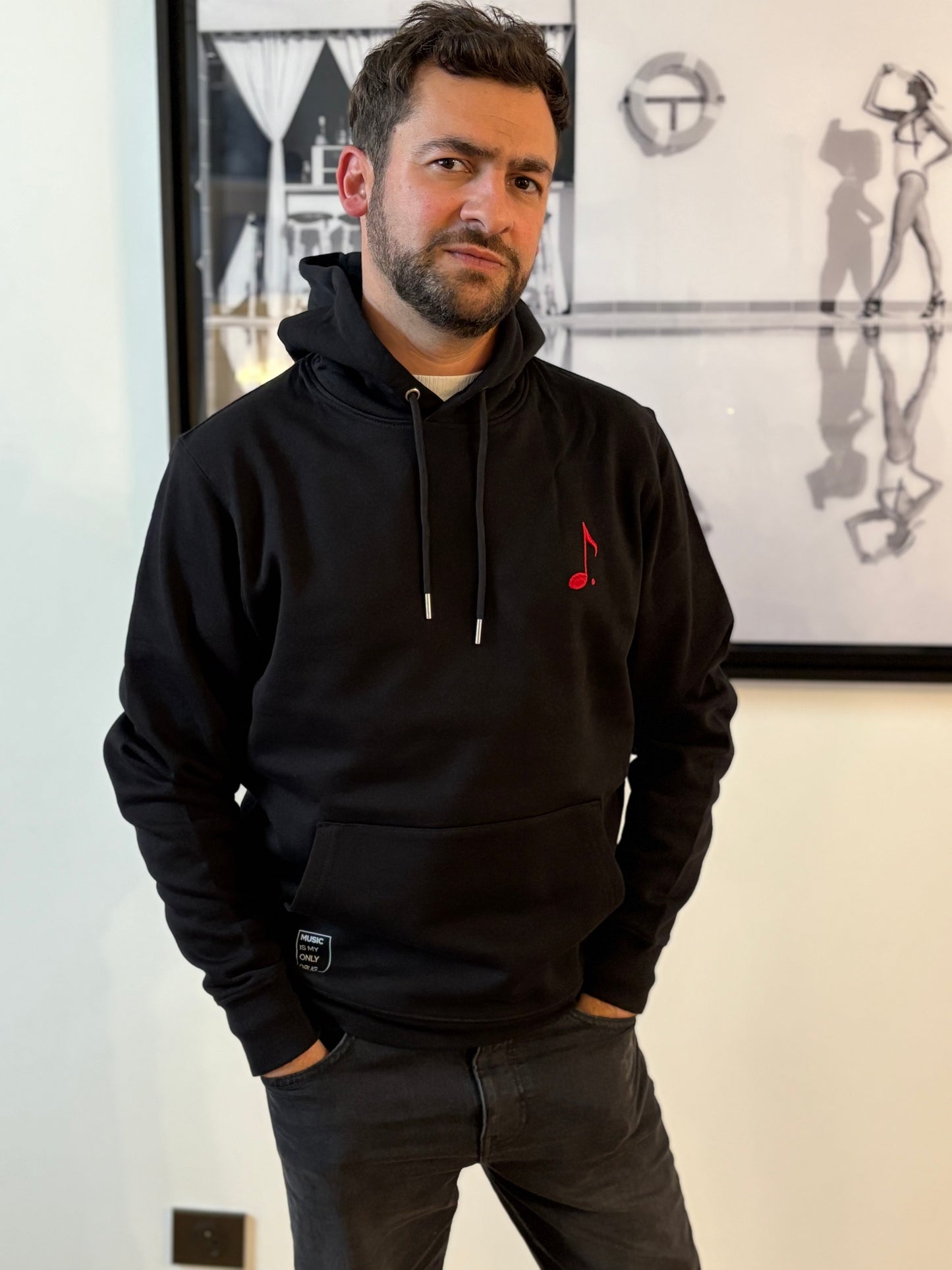 Sweat à capuche noir brodé – Note.Paris